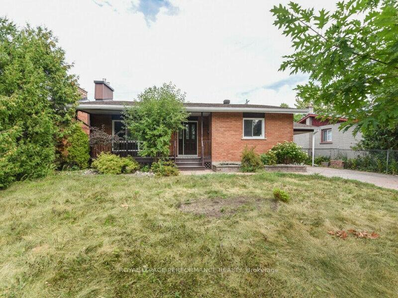 Photo 1 of Unit 1, 945 Goren Avenue, Ottawa, Elmvale Acres/Urbandale — HOMEH