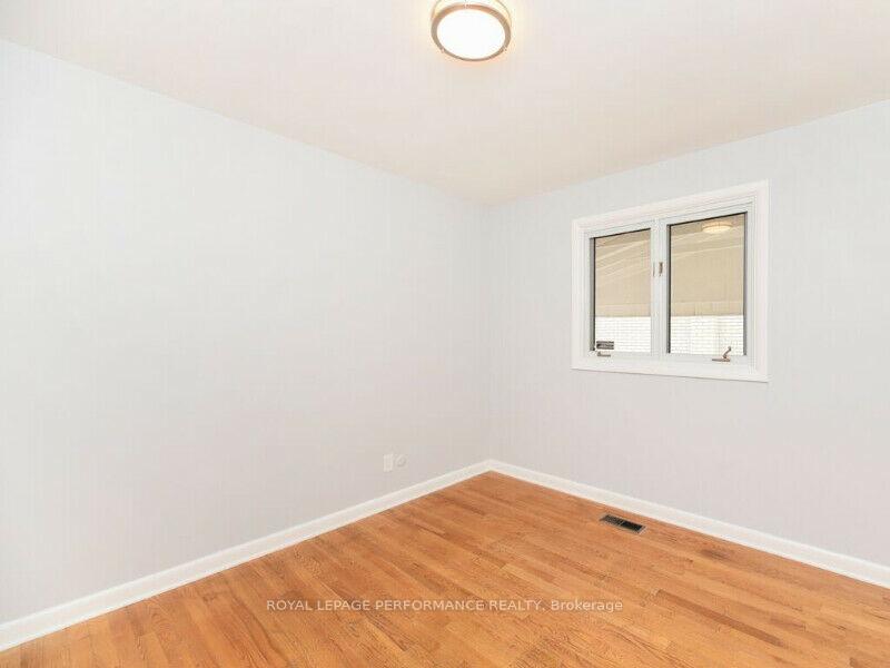 Photo 8 of Unit 1, 945 Goren Avenue, Ottawa, Elmvale Acres/Urbandale — HOMEH