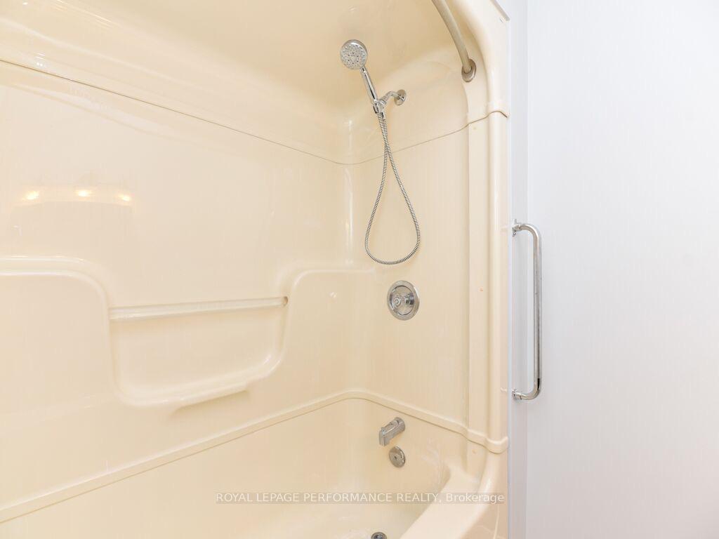 Photo 10 of Unit 1, 945 Goren Avenue, Ottawa, Elmvale Acres/Urbandale — HOMEH