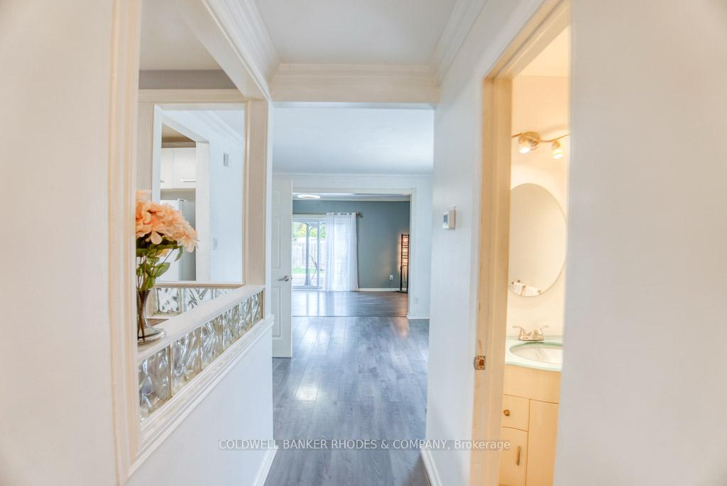 Photo 4 of Unit 18, 6475 Colony Square, Ottawa, Convent Glen North — HOMEH