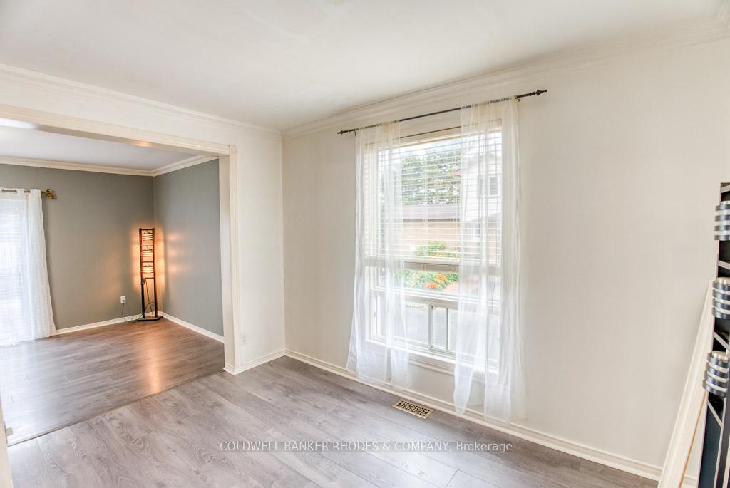 Photo 9 of Unit 18, 6475 Colony Square, Ottawa, Convent Glen North — HOMEH