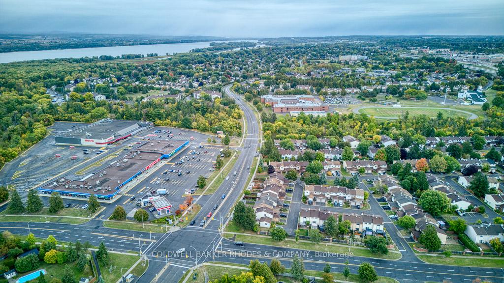Photo 30 of Unit 18, 6475 Colony Square, Ottawa, Convent Glen North — HOMEH
