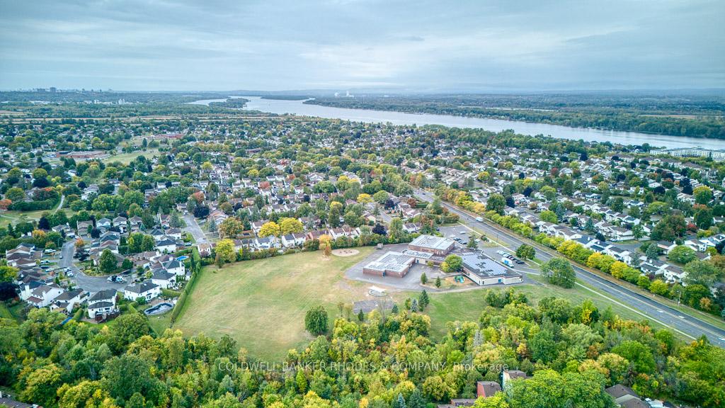 Photo 31 of Unit 18, 6475 Colony Square, Ottawa, Convent Glen North — HOMEH