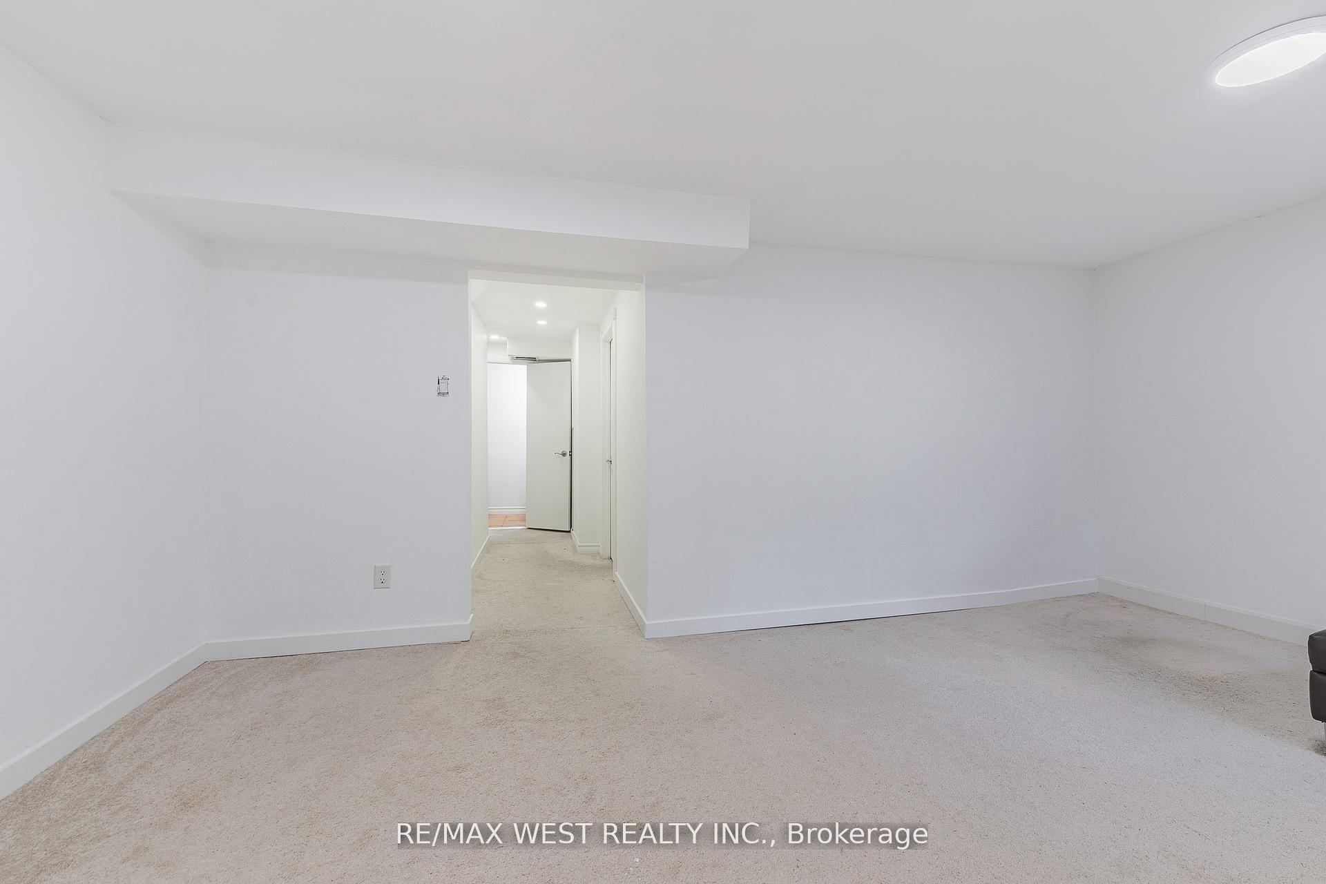 Photo 32 of Unit 57, 125 Bonaventure Drive, Hamilton, Gilbert — HOMEH