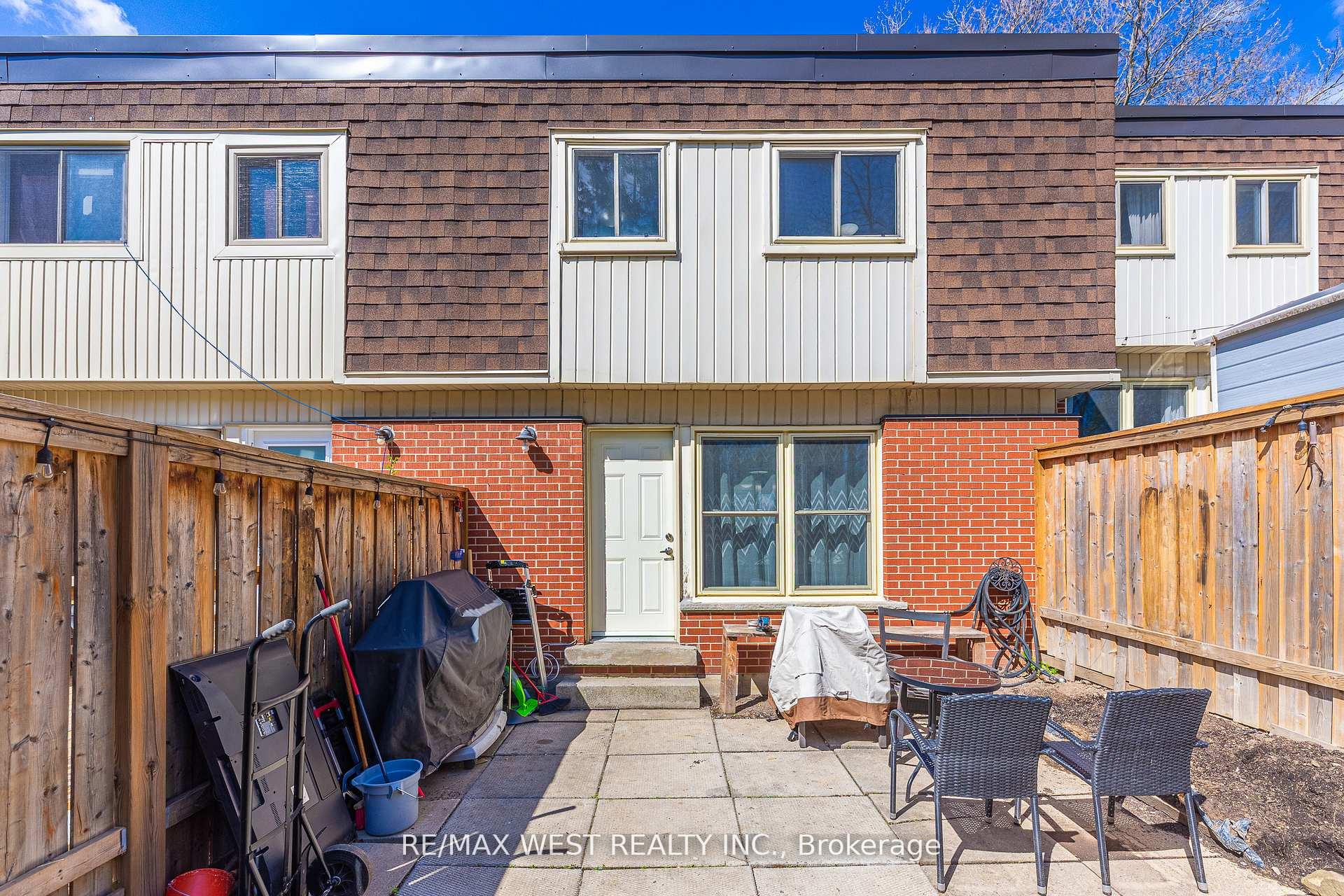 Photo 36 of Unit 57, 125 Bonaventure Drive, Hamilton, Gilbert — HOMEH