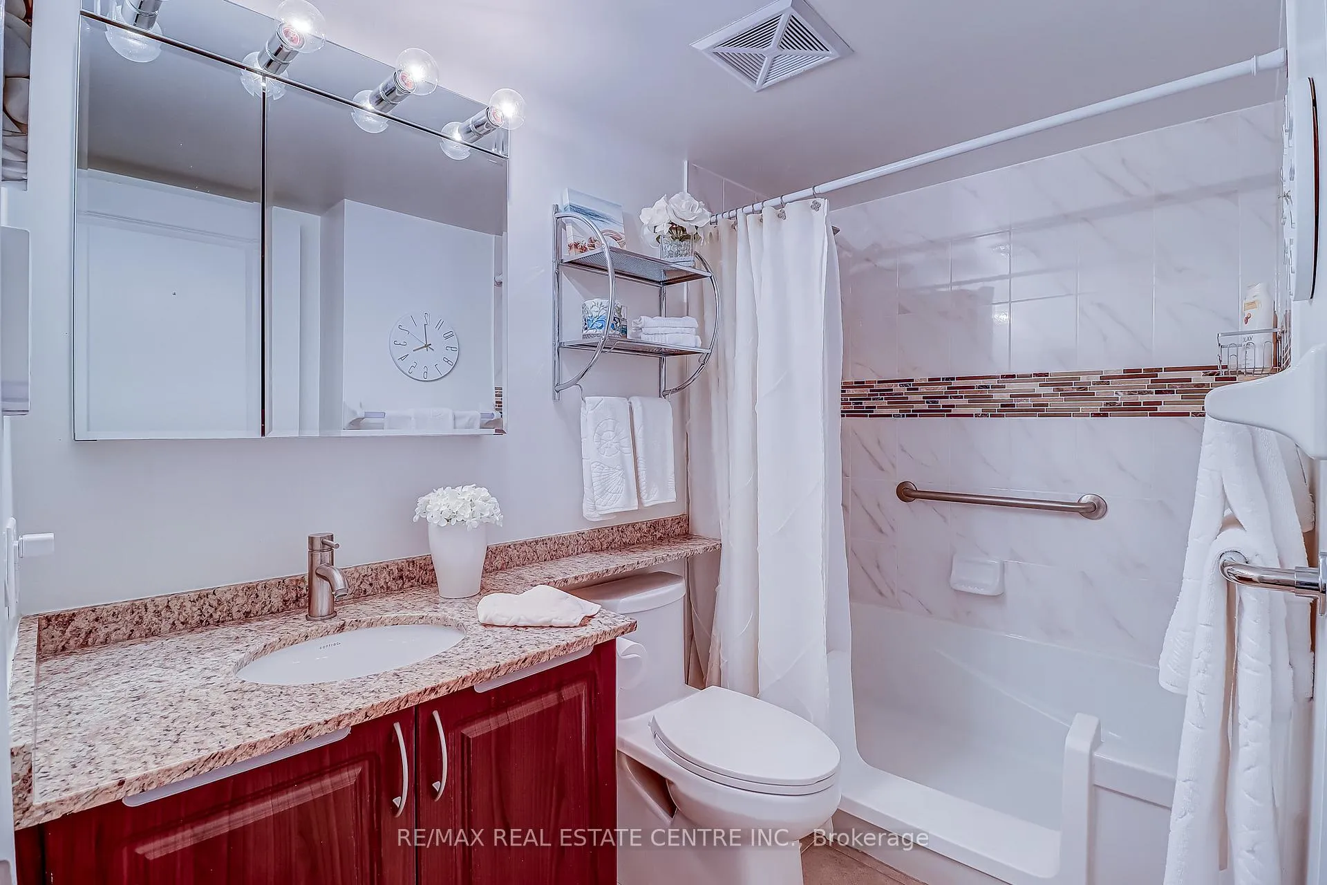 Photo 15 of Unit 216, 50 Via Rosedale Way, Brampton, Sandringham-Wellington — HOMEH