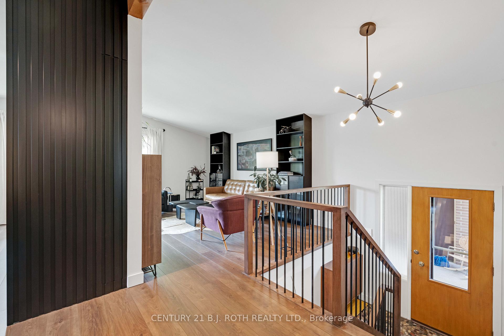 Photo 5 of 12 Highland Avenue, Barrie, Codrington — HOMEH