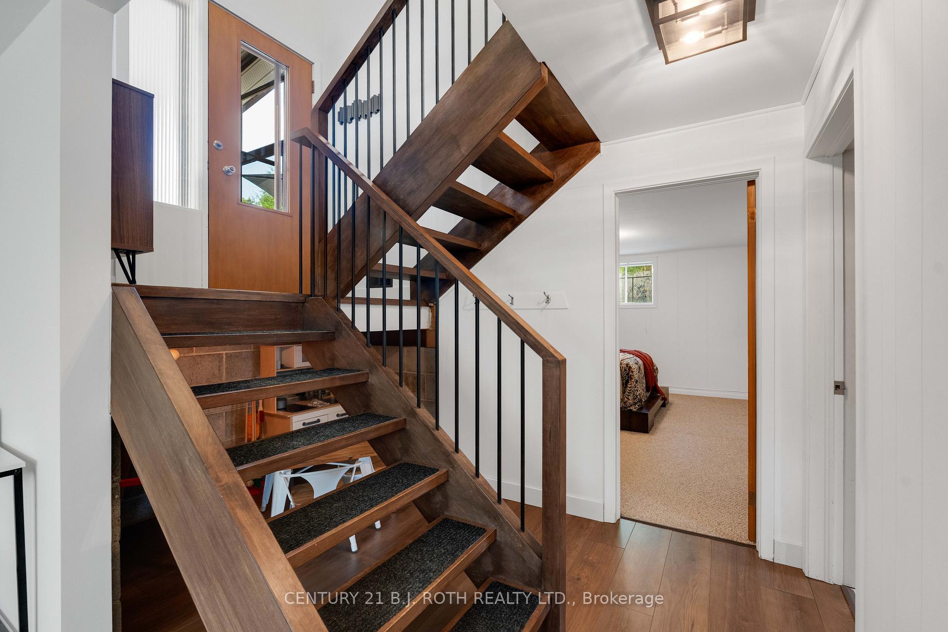 Photo 15 of 12 Highland Avenue, Barrie, Codrington — HOMEH
