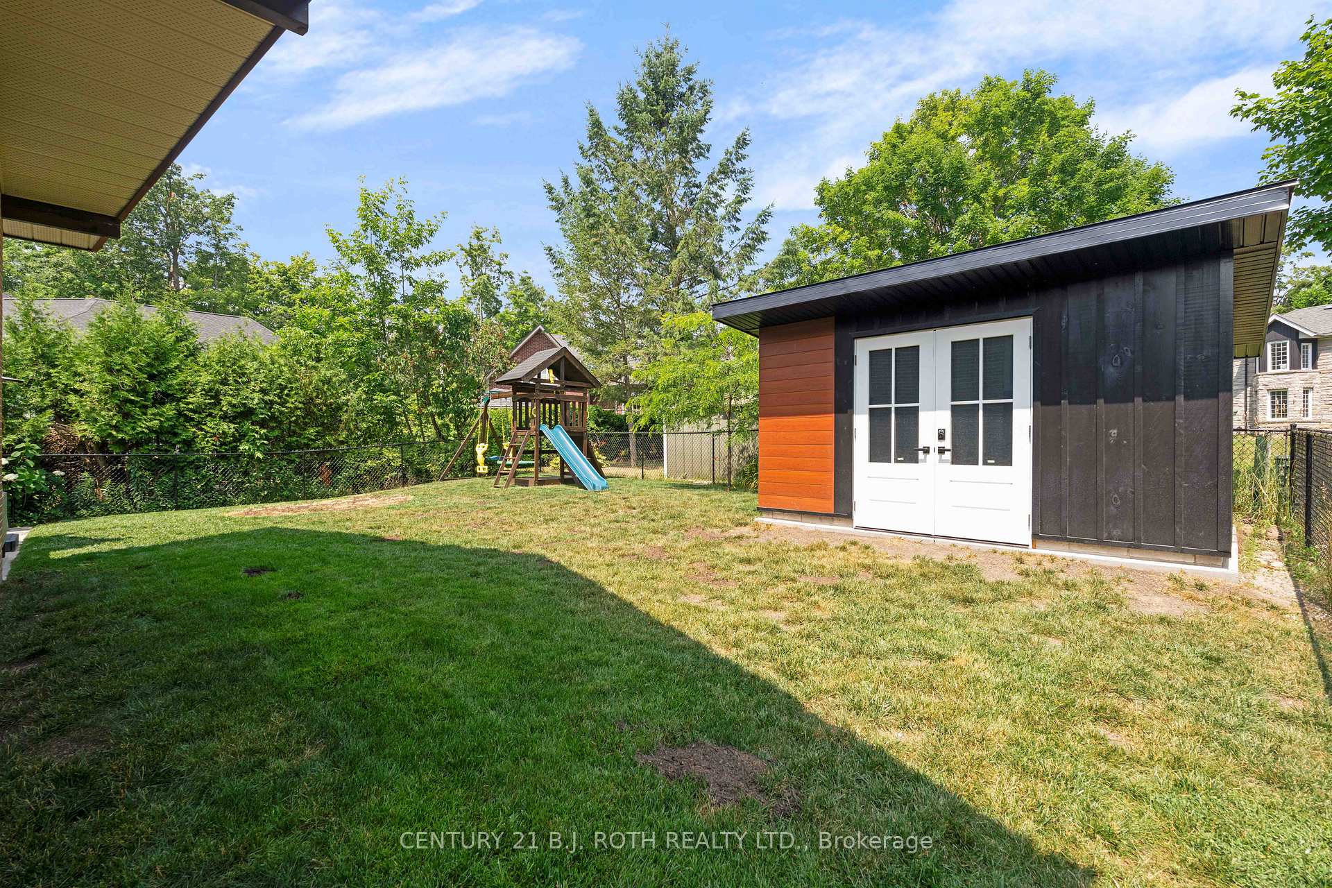 Photo 28 of 12 Highland Avenue, Barrie, Codrington — HOMEH