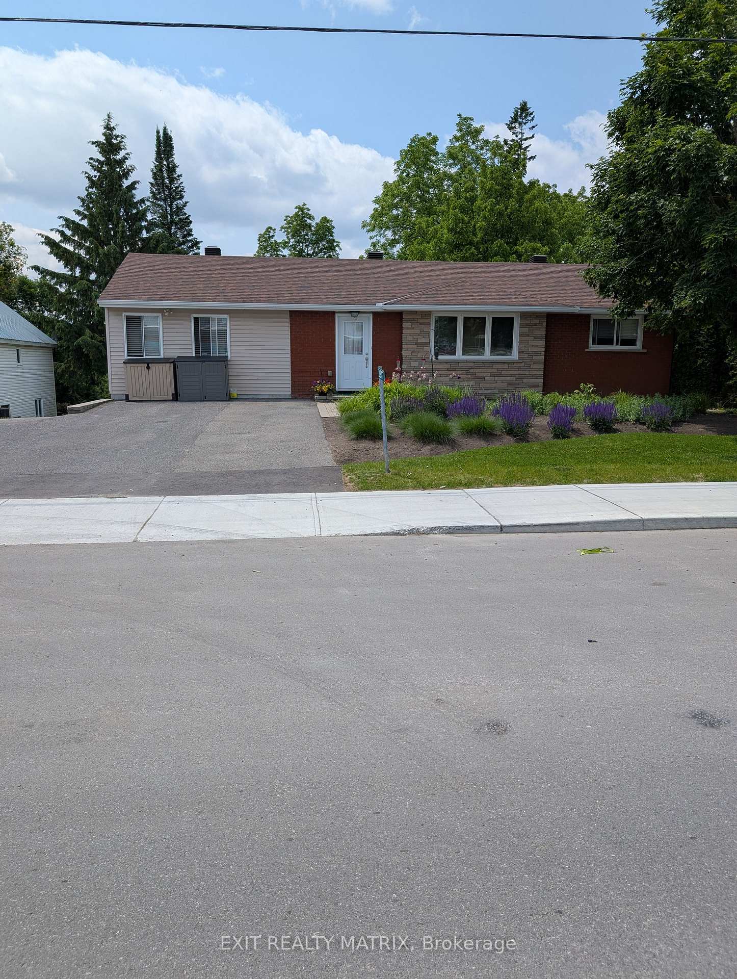 Photo 1 of 3807 Carp Road N, Ottawa, Carp — HOMEH