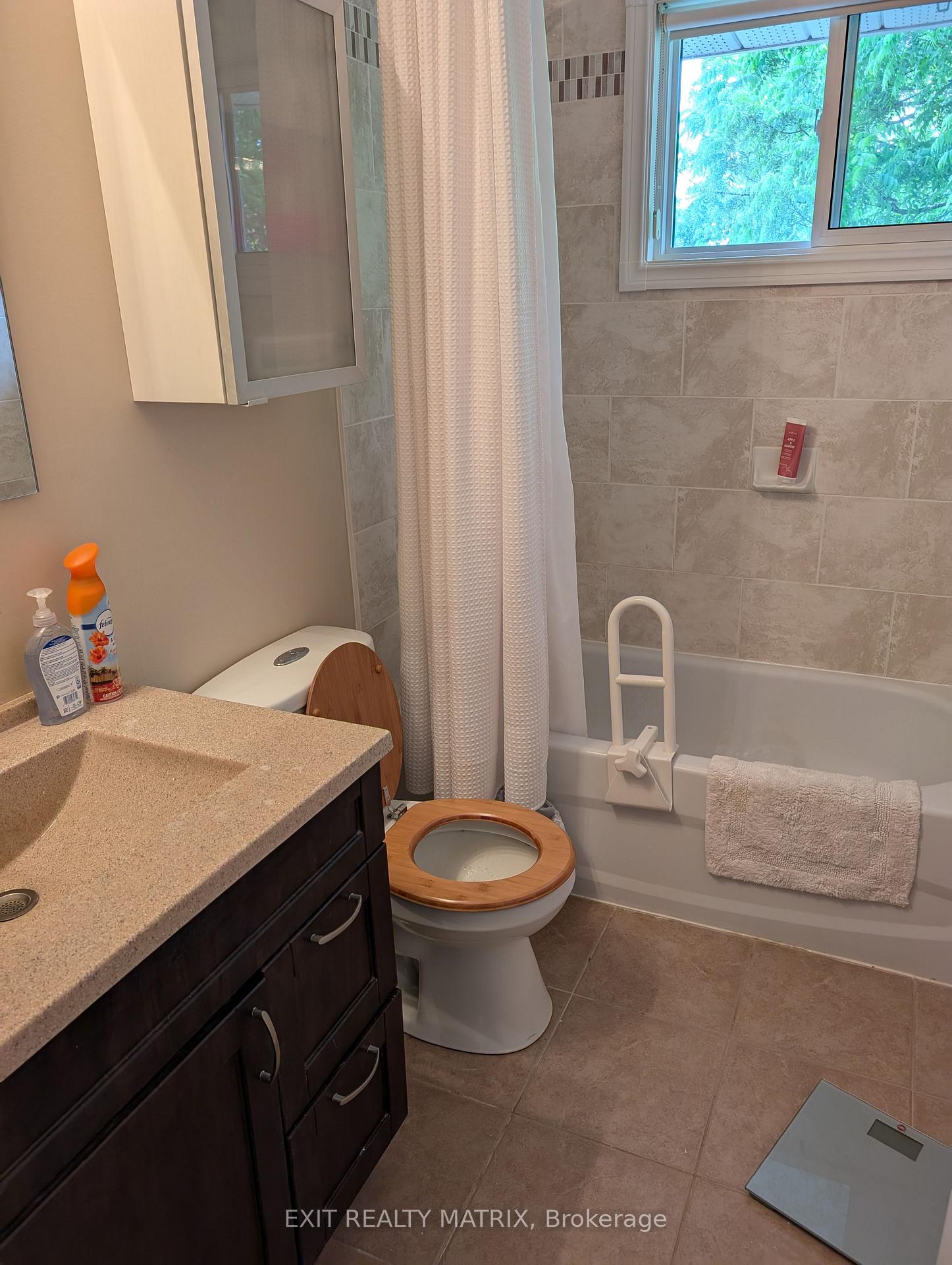 Photo 10 of 3807 Carp Road N, Ottawa, Carp — HOMEH