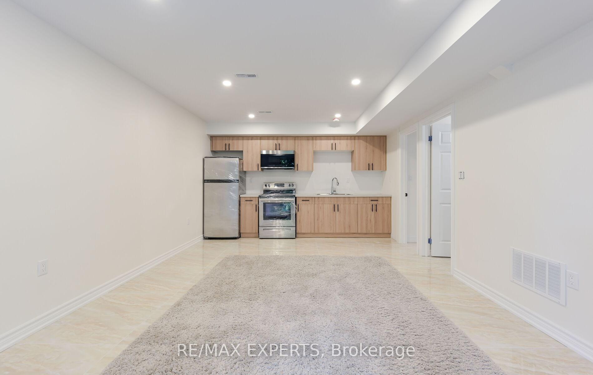 Photo 8 of Unit Unit A Basement, 209 Ridge Road, Caledon, Bolton West — HOMEH