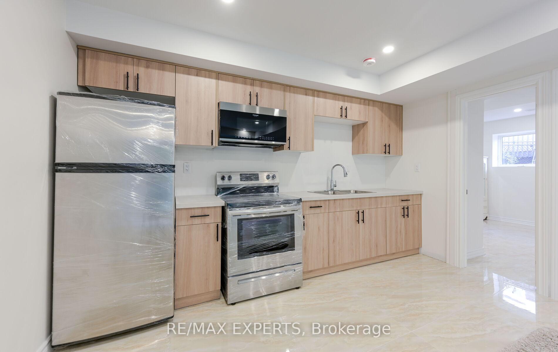 Photo 13 of Unit Unit A Basement, 209 Ridge Road, Caledon, Bolton West — HOMEH