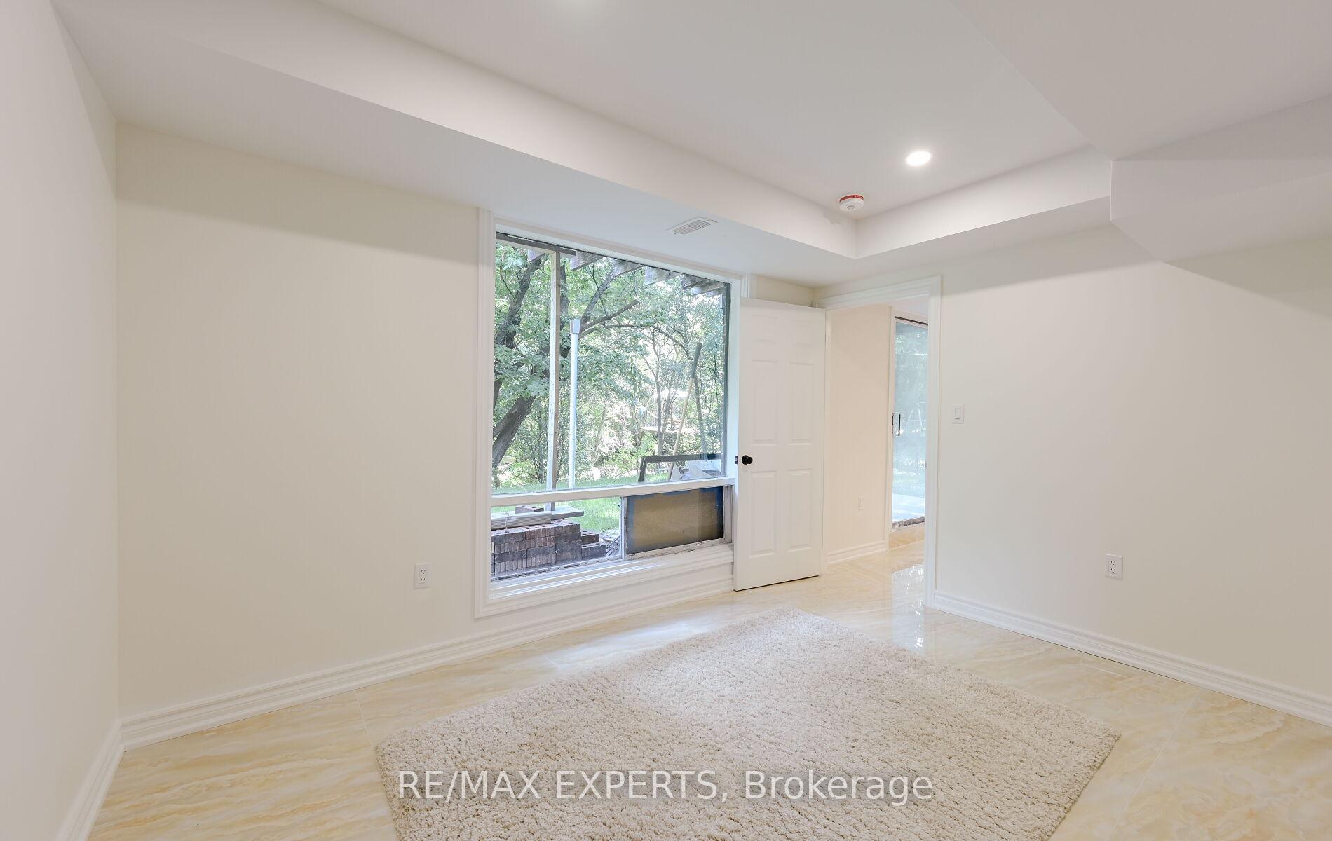 Photo 26 of Unit Unit A Basement, 209 Ridge Road, Caledon, Bolton West — HOMEH