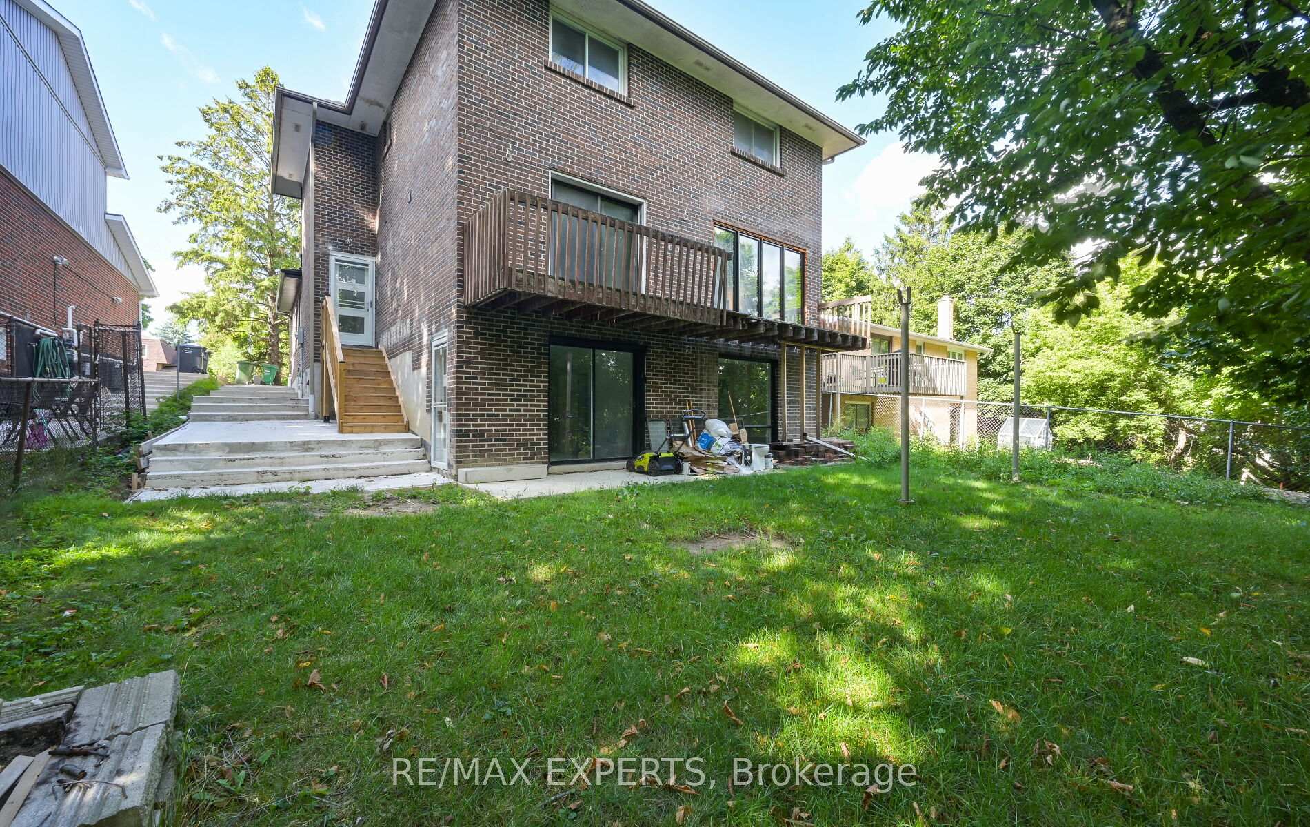 Photo 33 of Unit Unit A Basement, 209 Ridge Road, Caledon, Bolton West — HOMEH