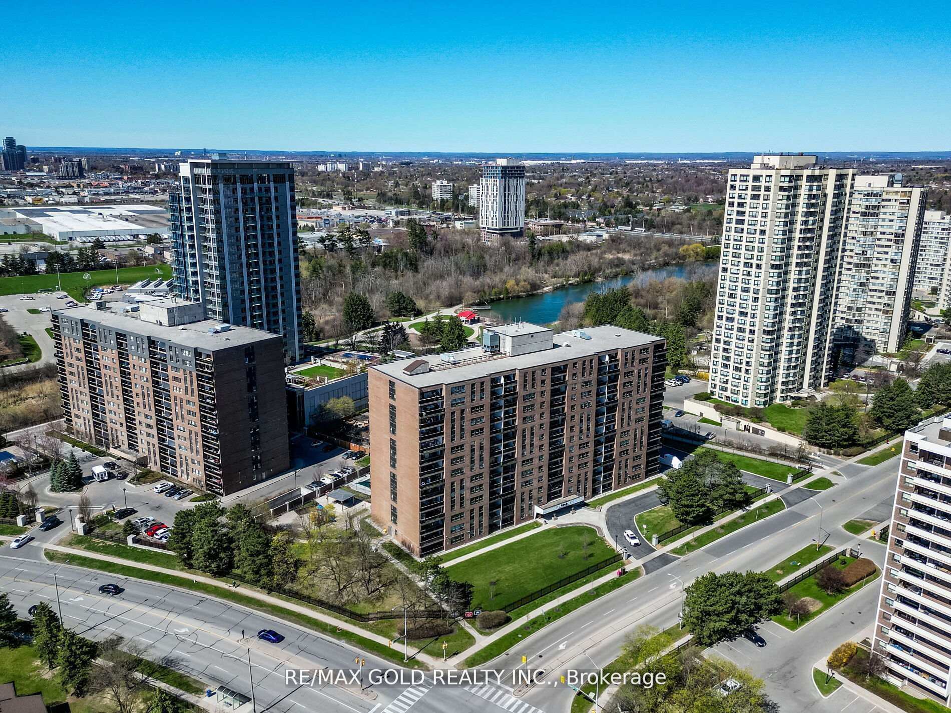 Front of Unit 610, 4 Lisa Street