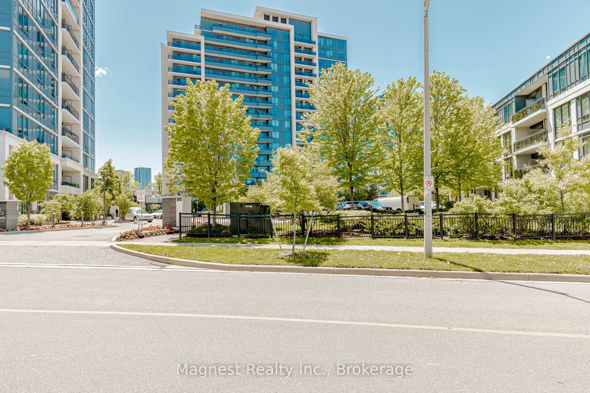 Photo 2 of Unit 1110, 85 North Park Road, Vaughan, Beverley Glen — HOMEH