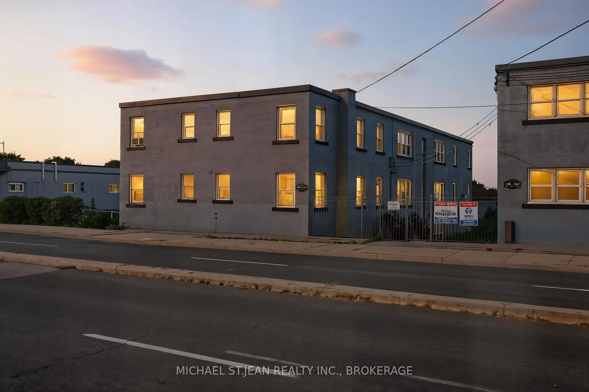 Photo 1 of Unit 9, 1755 King Street E, Hamilton, Bartonville — HOMEH