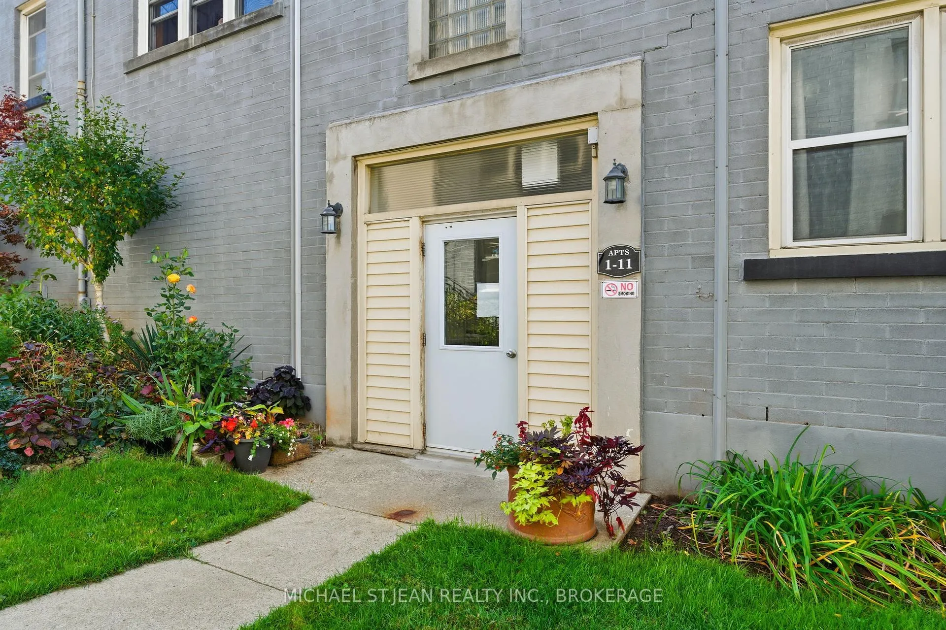 Photo 8 of Unit 9, 1755 King Street E, Hamilton, Bartonville — HOMEH
