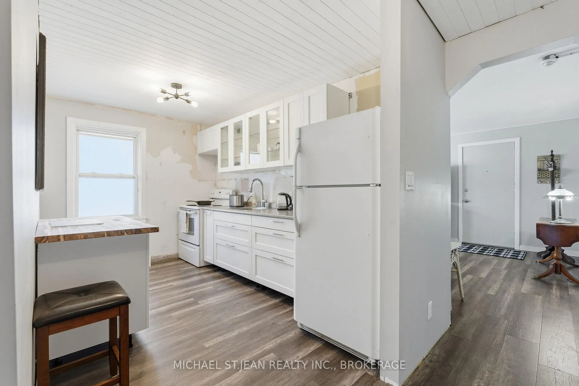 Photo 18 of Unit 9, 1755 King Street E, Hamilton, Bartonville — HOMEH