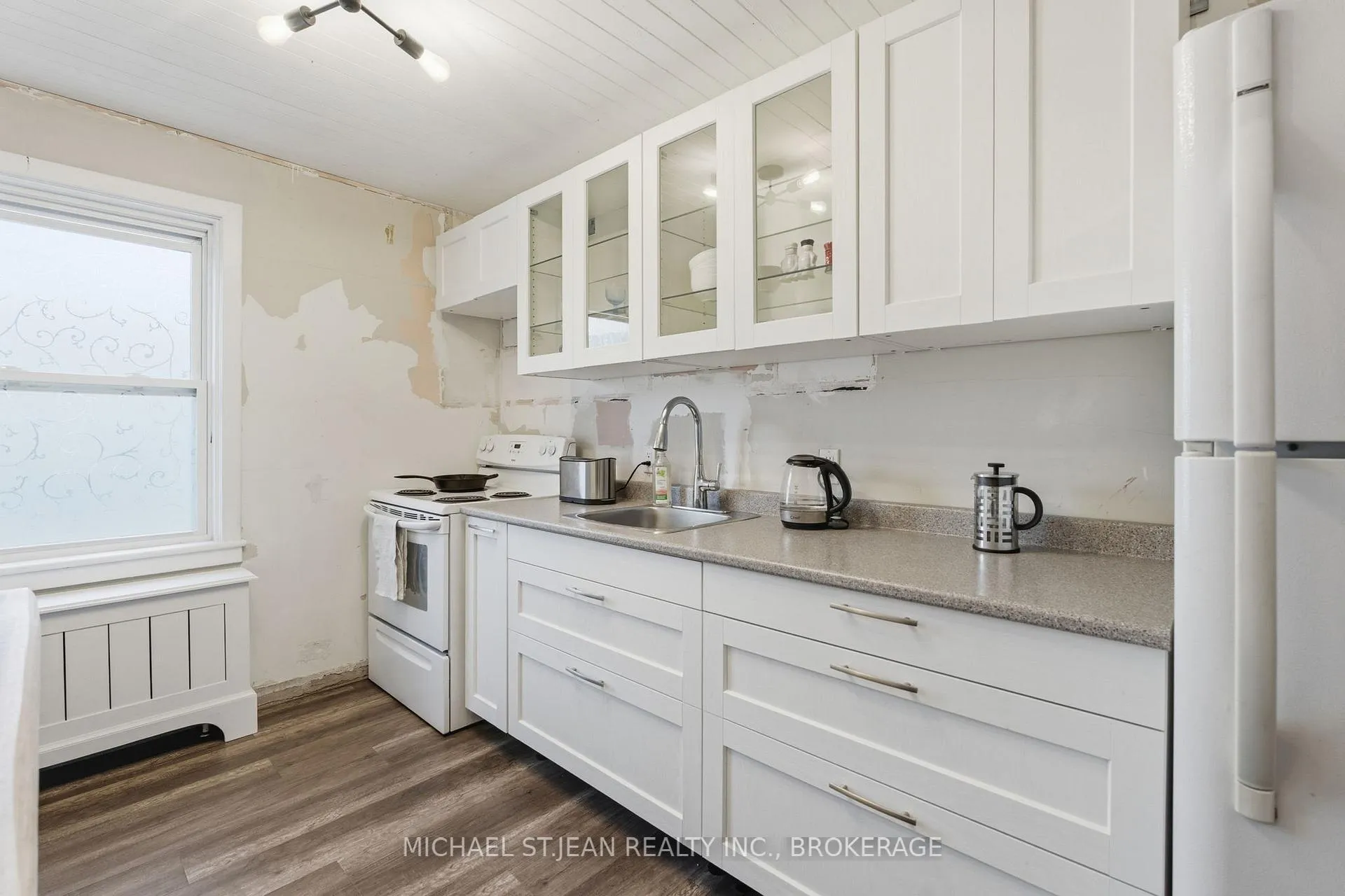Photo 20 of Unit 9, 1755 King Street E, Hamilton, Bartonville — HOMEH