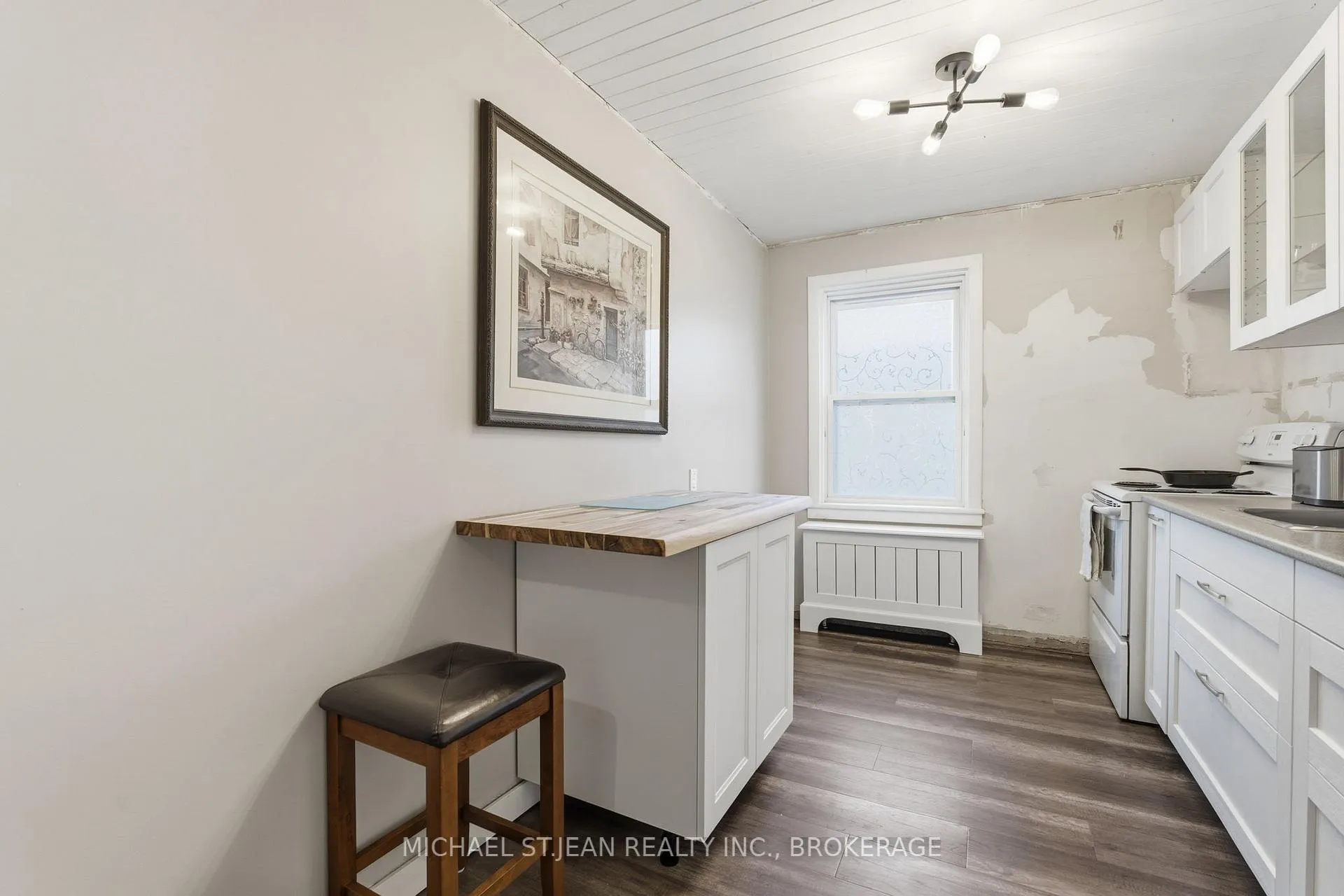 Photo 21 of Unit 9, 1755 King Street E, Hamilton, Bartonville — HOMEH