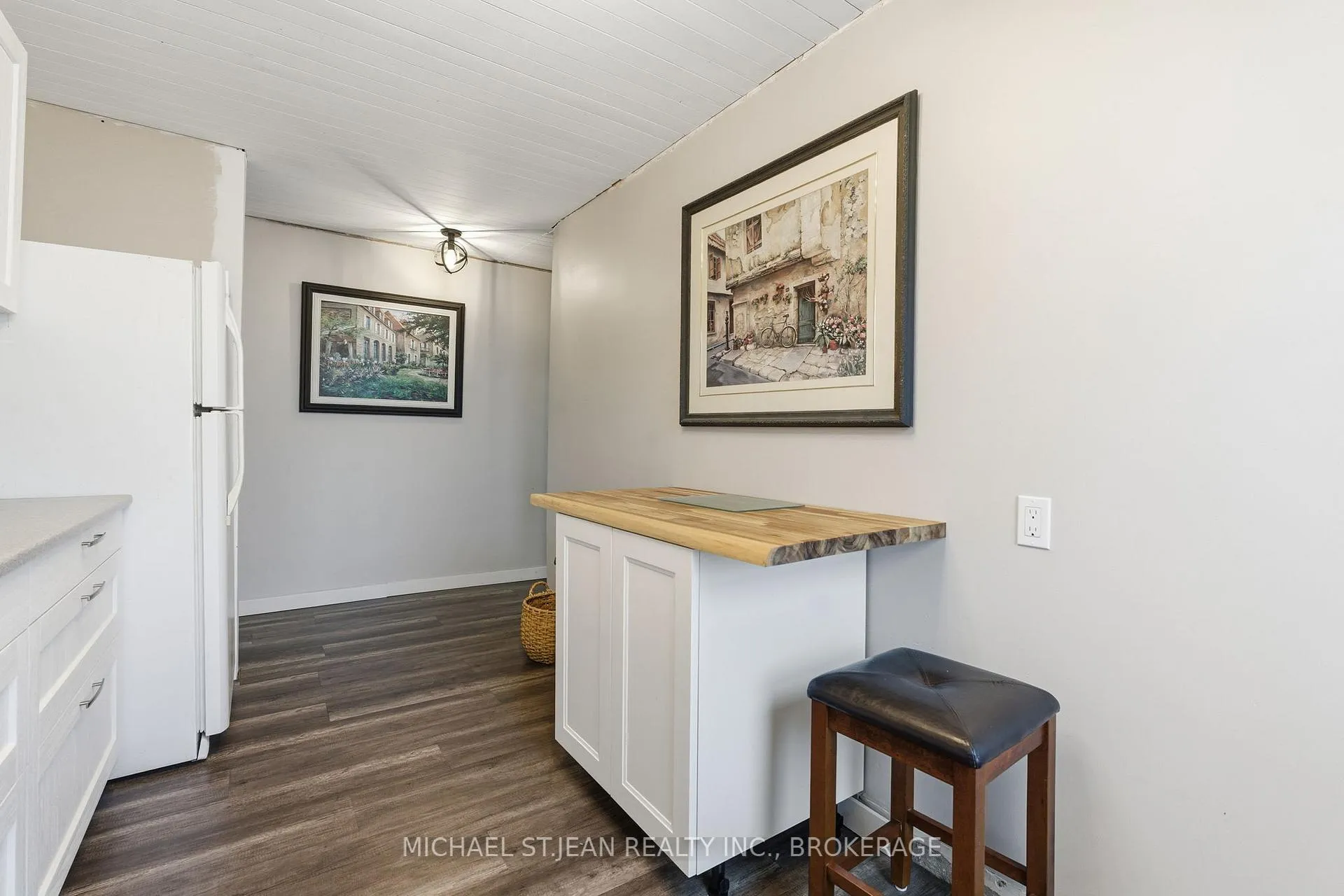 Photo 23 of Unit 9, 1755 King Street E, Hamilton, Bartonville — HOMEH