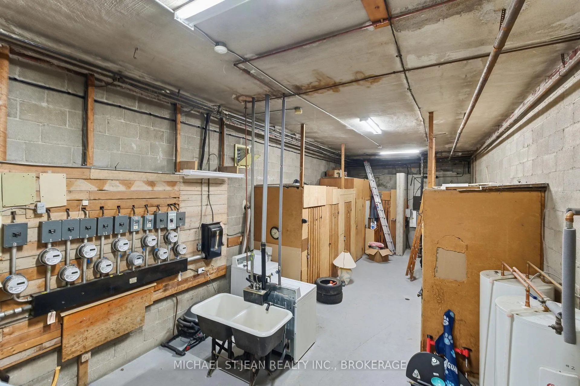 Photo 33 of Unit 9, 1755 King Street E, Hamilton, Bartonville — HOMEH