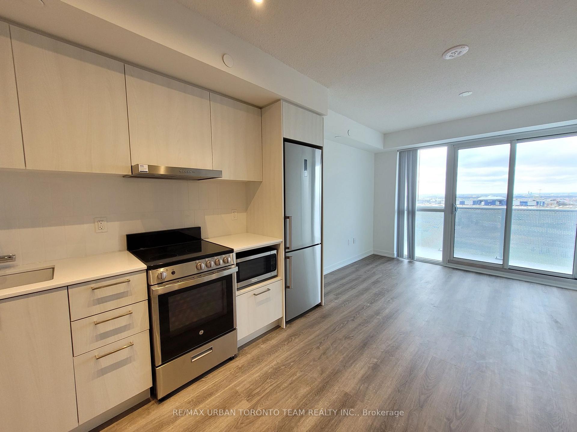 Photo 5 of Unit 1008, 195 Commerce Street, Vaughan, Vaughan Corporate Centre — HOMEH