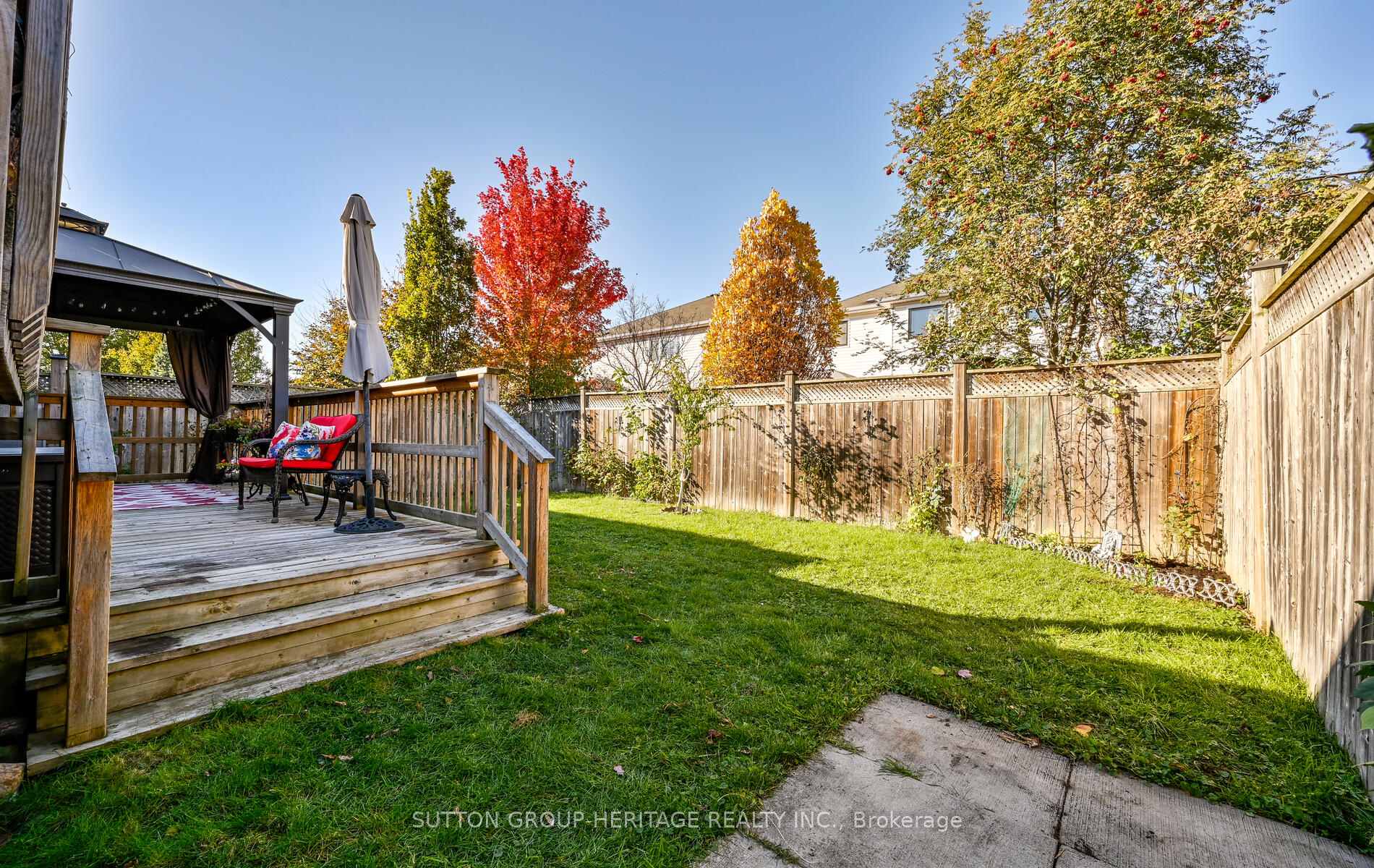 Photo 33 of 141 Dadson Drive, Clarington, Bowmanville — HOMEH