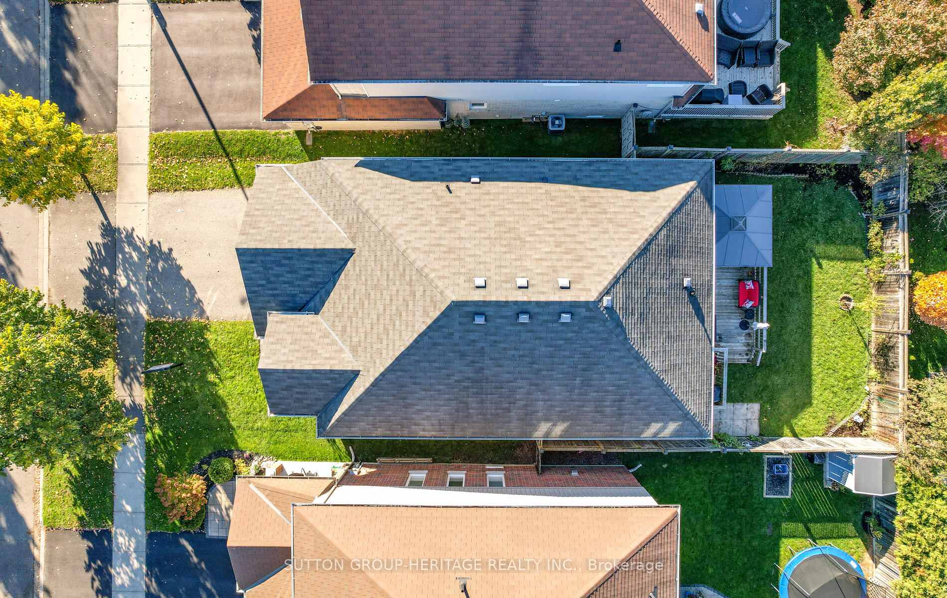 Photo 38 of 141 Dadson Drive, Clarington, Bowmanville — HOMEH
