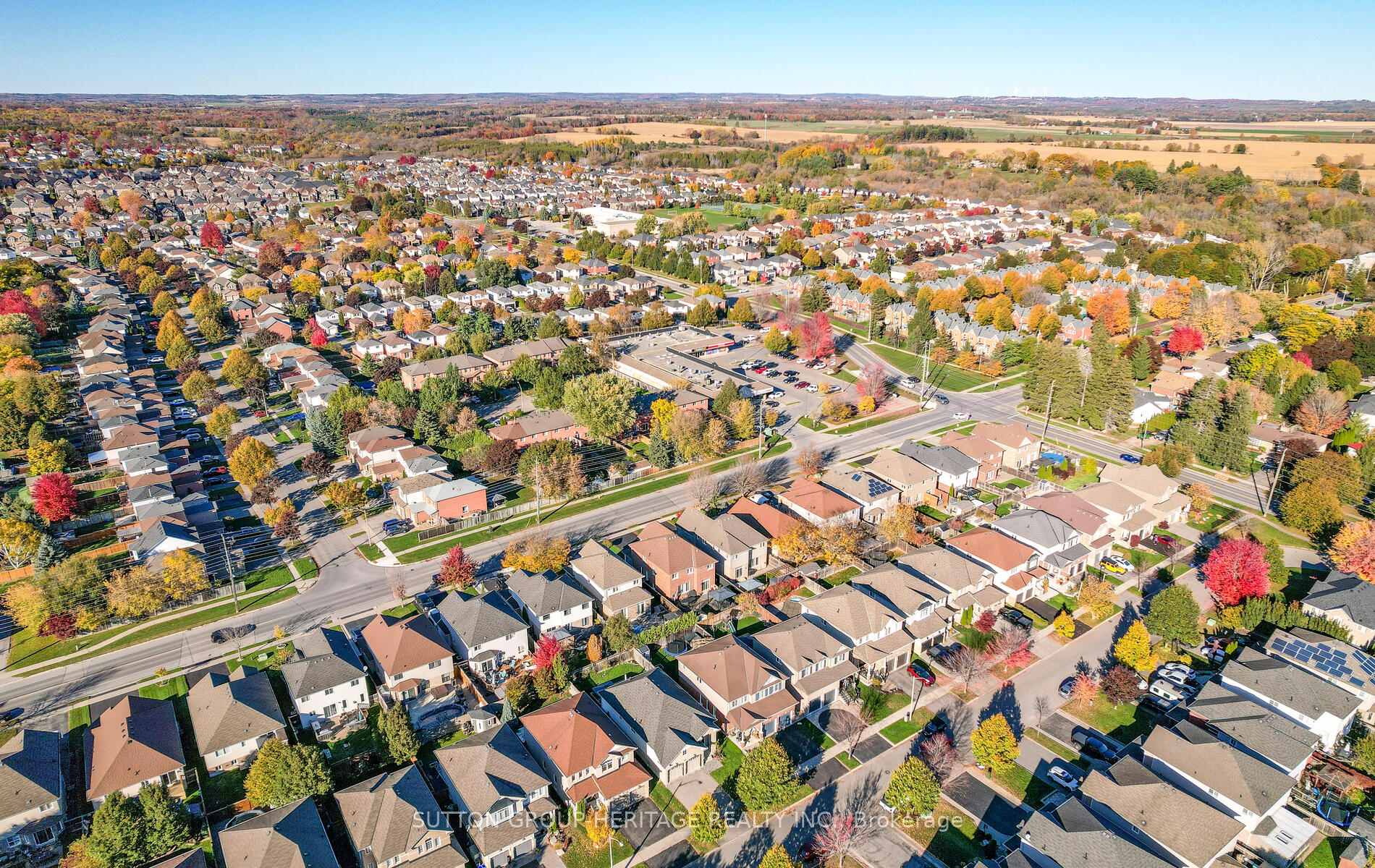 Photo 42 of 141 Dadson Drive, Clarington, Bowmanville — HOMEH
