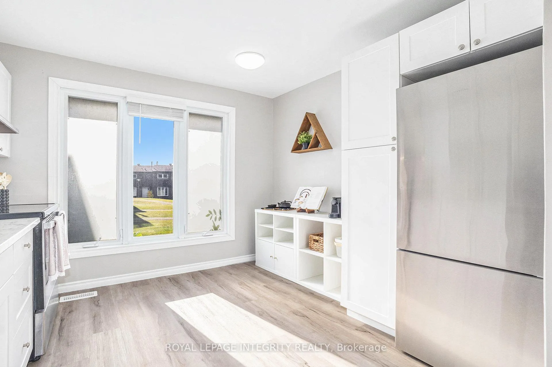 Photo 12 of Unit 17, 3333 Mccarthy Road, Ottawa, Hunt Club/Western Community — HOMEH