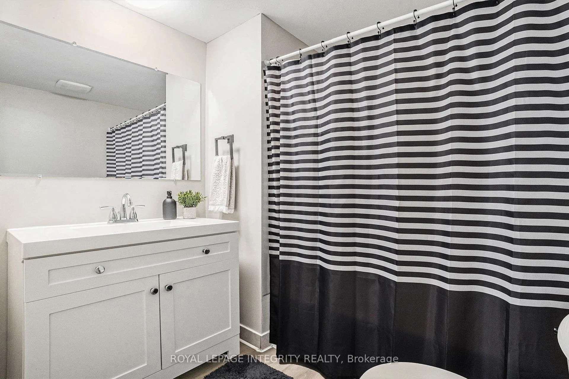 Photo 15 of Unit 17, 3333 Mccarthy Road, Ottawa, Hunt Club/Western Community — HOMEH