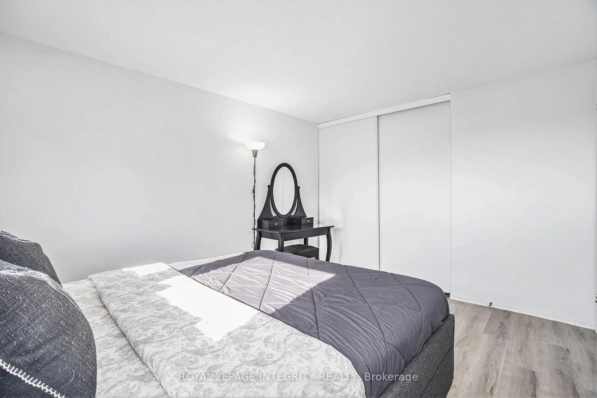 Photo 17 of Unit 17, 3333 Mccarthy Road, Ottawa, Hunt Club/Western Community — HOMEH