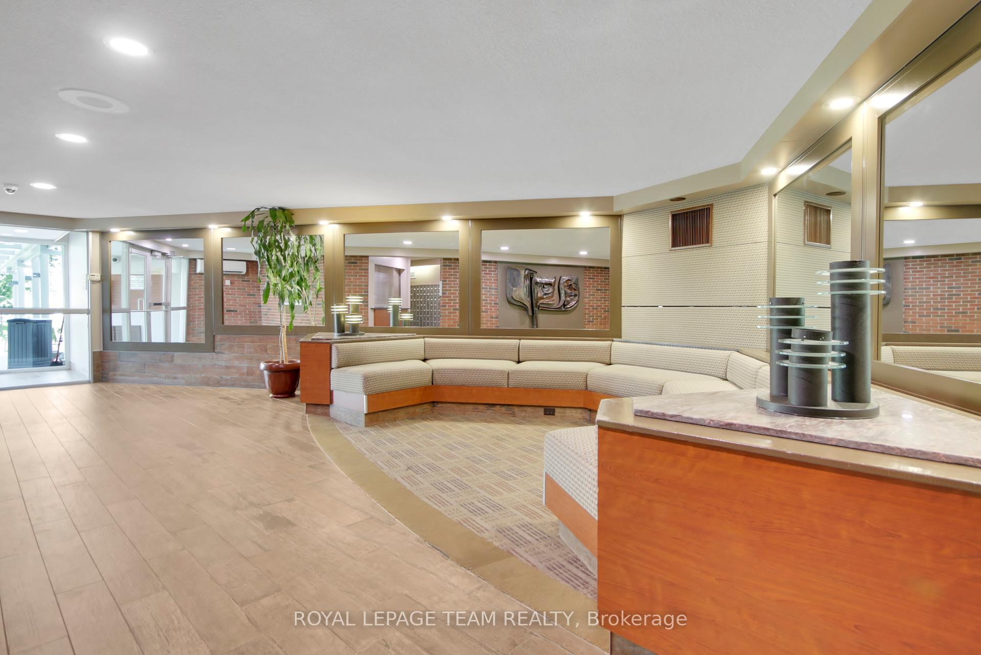 Photo 8 of Unit 708, 20 Chesterton Drive, Ottawa, Borden Farm/Stewart Farm/Carleton Heights/Parkwood Hills — HOMEH