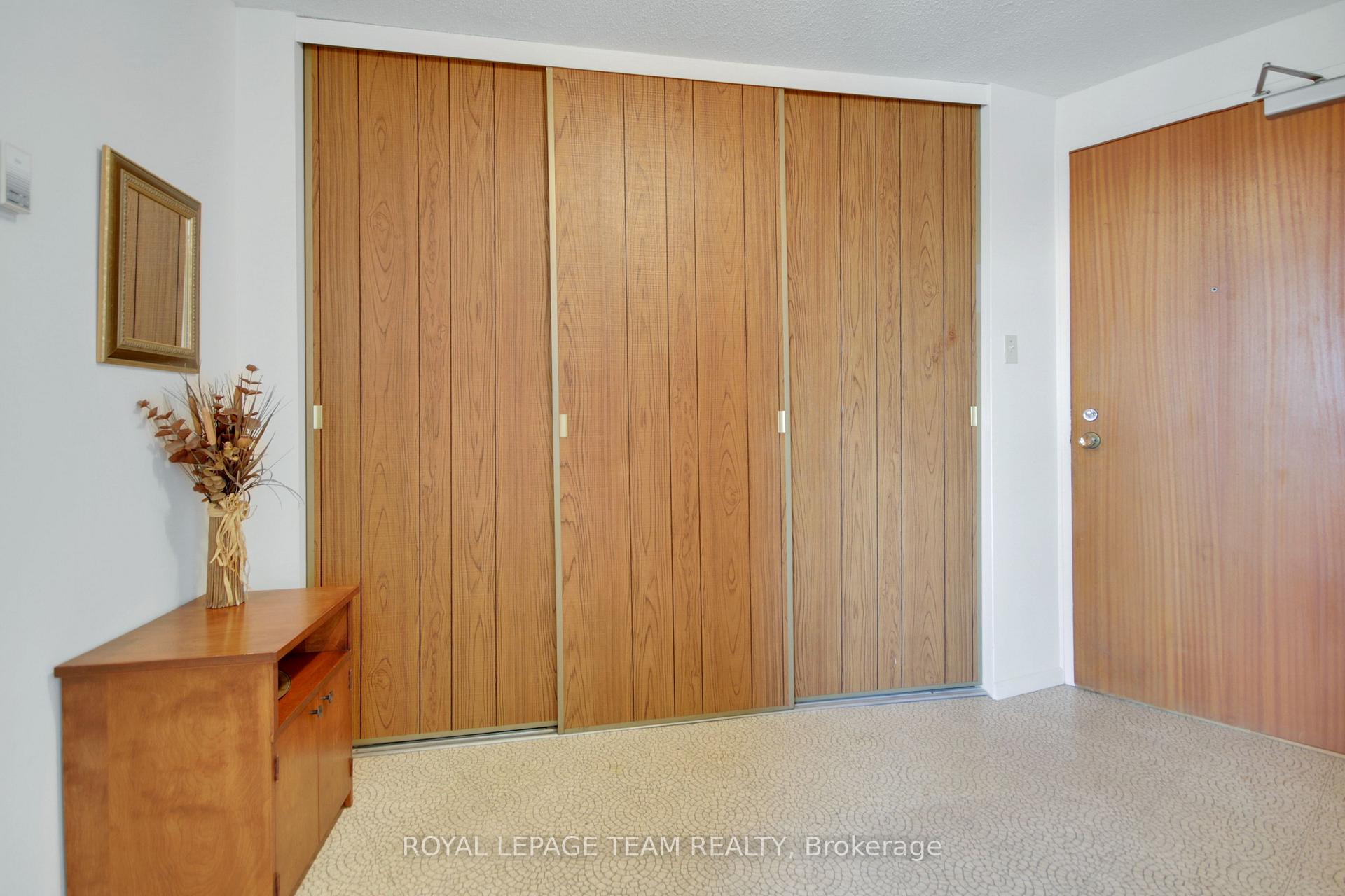 Photo 10 of Unit 708, 20 Chesterton Drive, Ottawa, Borden Farm/Stewart Farm/Carleton Heights/Parkwood Hills — HOMEH