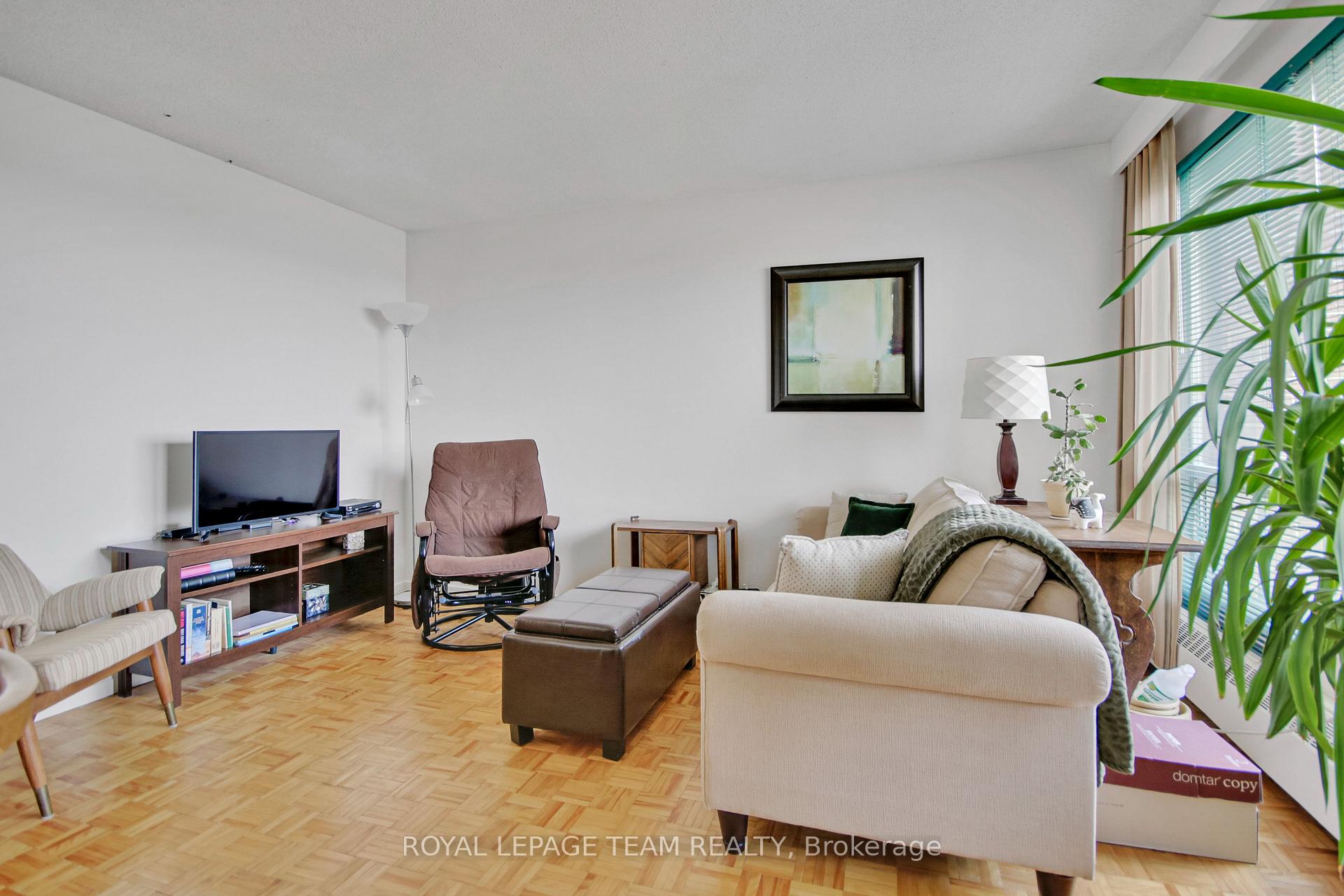 Photo 19 of Unit 708, 20 Chesterton Drive, Ottawa, Borden Farm/Stewart Farm/Carleton Heights/Parkwood Hills — HOMEH