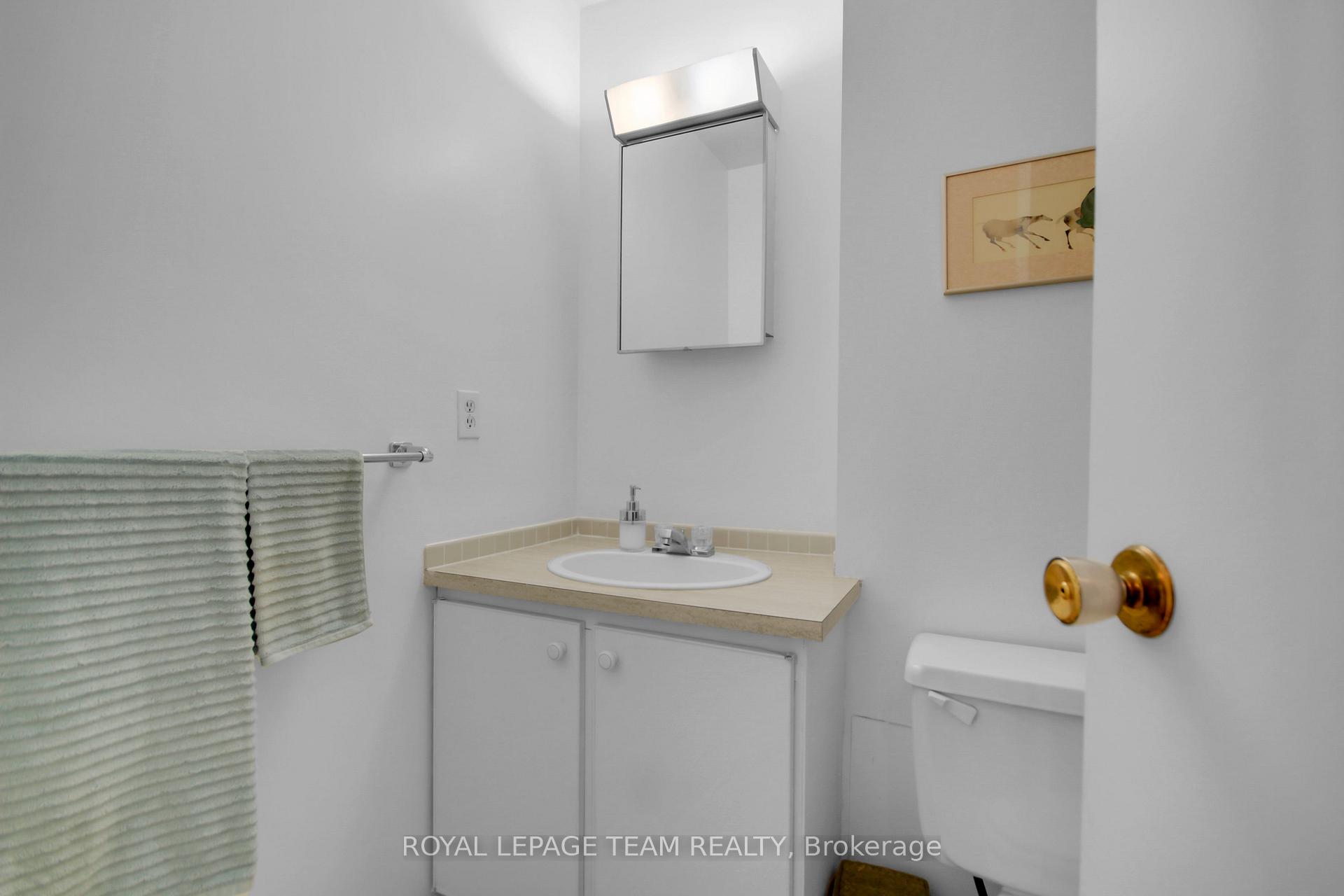 Photo 30 of Unit 708, 20 Chesterton Drive, Ottawa, Borden Farm/Stewart Farm/Carleton Heights/Parkwood Hills — HOMEH