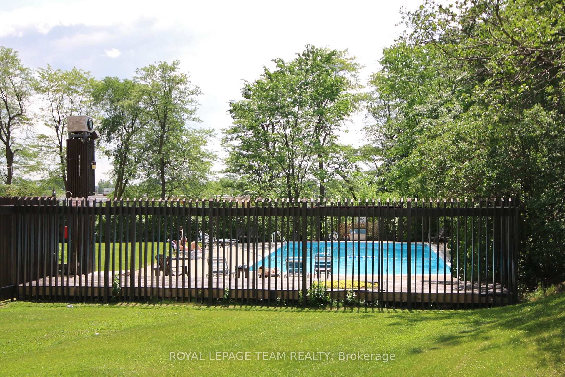 Photo 47 of Unit 708, 20 Chesterton Drive, Ottawa, Borden Farm/Stewart Farm/Carleton Heights/Parkwood Hills — HOMEH