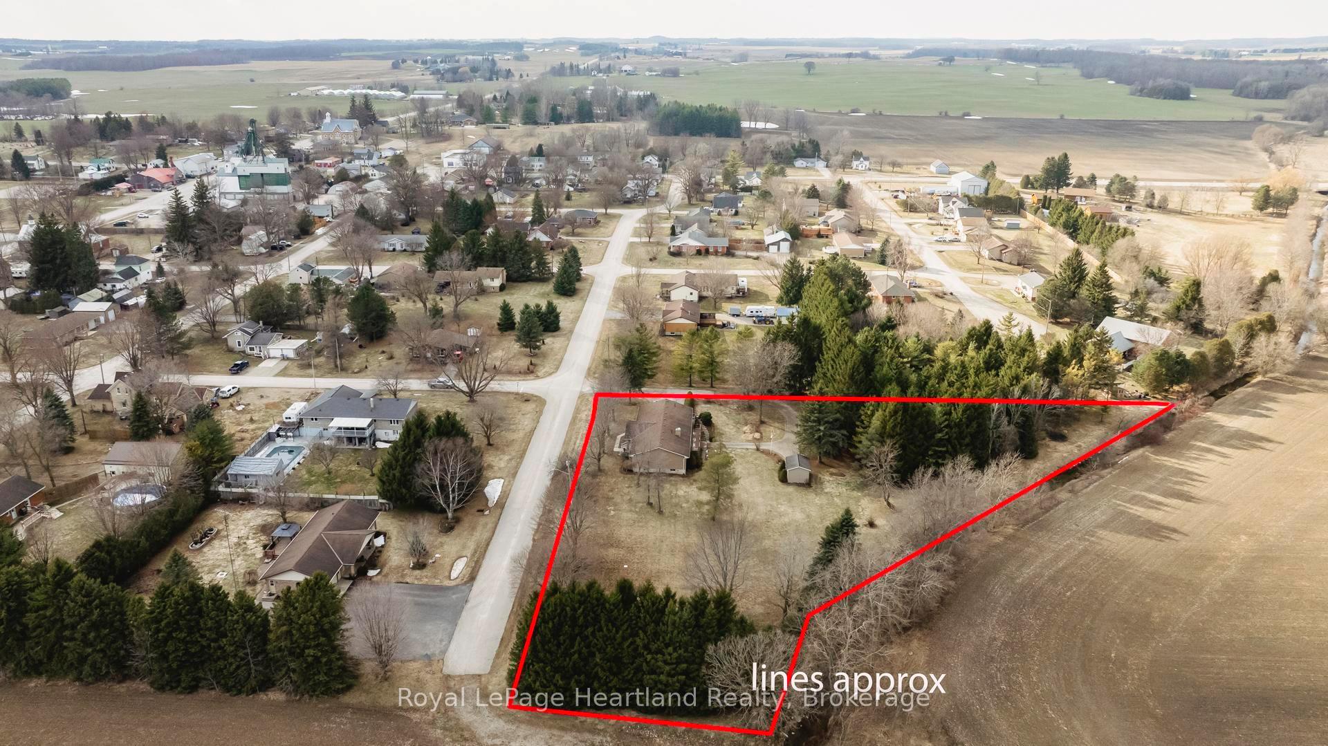 Photo 2 of 258 Trueman Street, Central Huron, Hullett — HOMEH