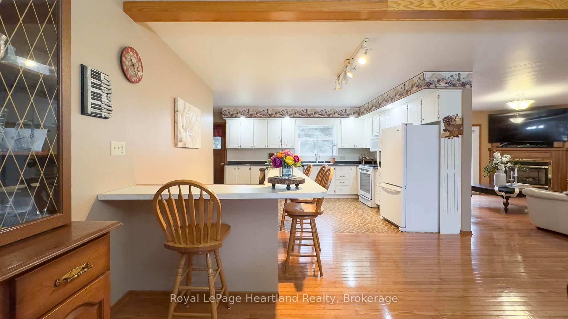 Photo 10 of 258 Trueman Street, Central Huron, Hullett — HOMEH