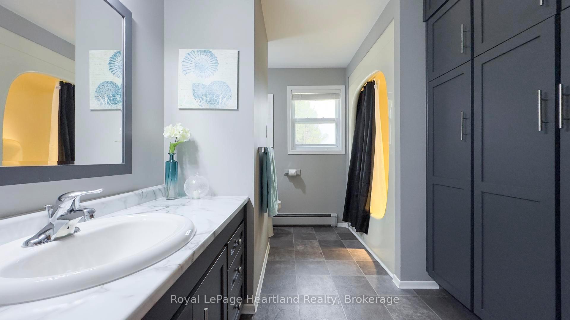 Photo 21 of 258 Trueman Street, Central Huron, Hullett — HOMEH
