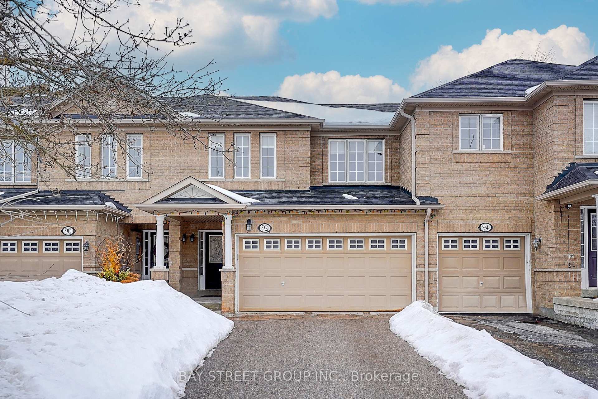 Photo 1 of 92 Millcliff Circle, Aurora, Aurora Grove — HOMEH