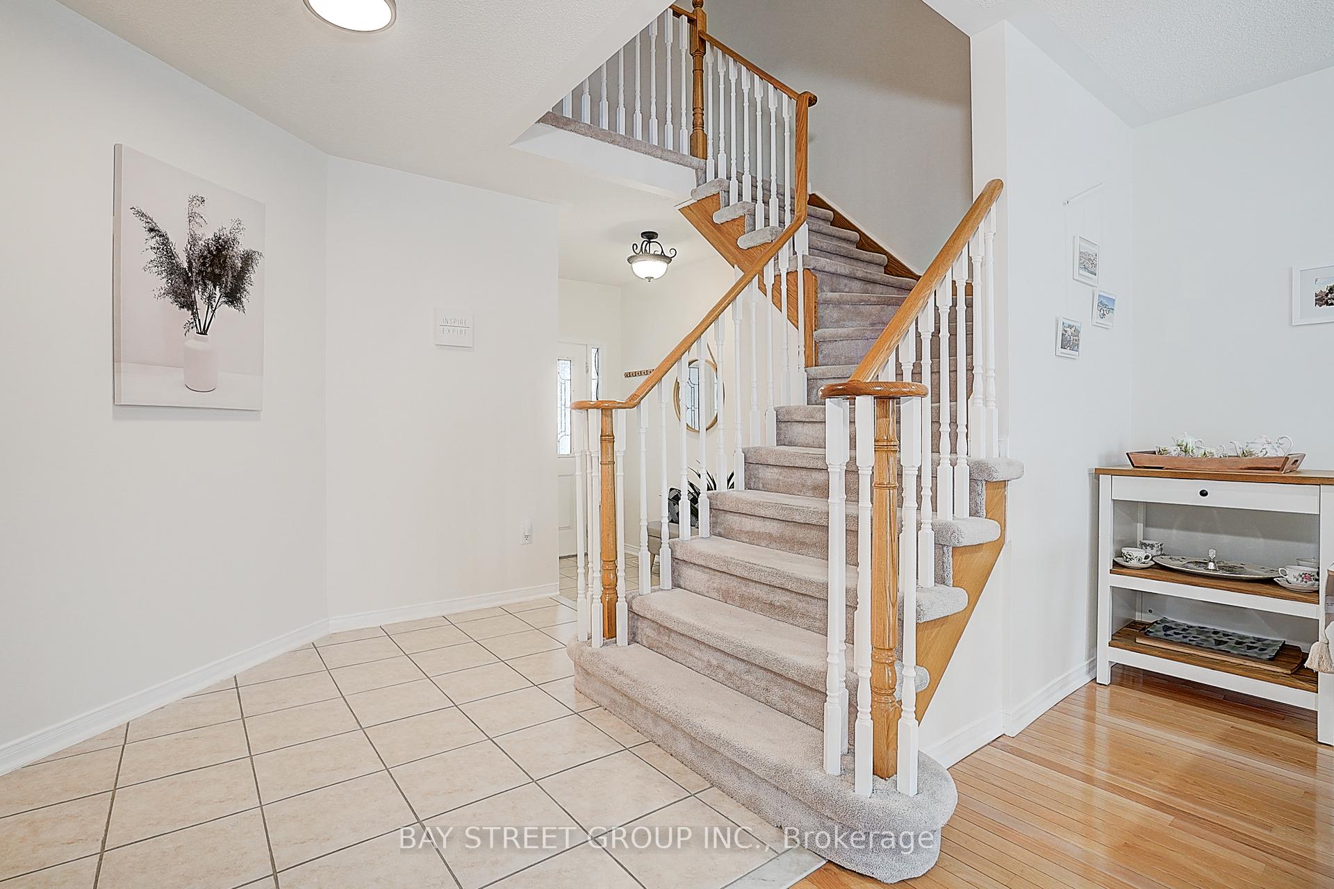 Photo 5 of 92 Millcliff Circle, Aurora, Aurora Grove — HOMEH