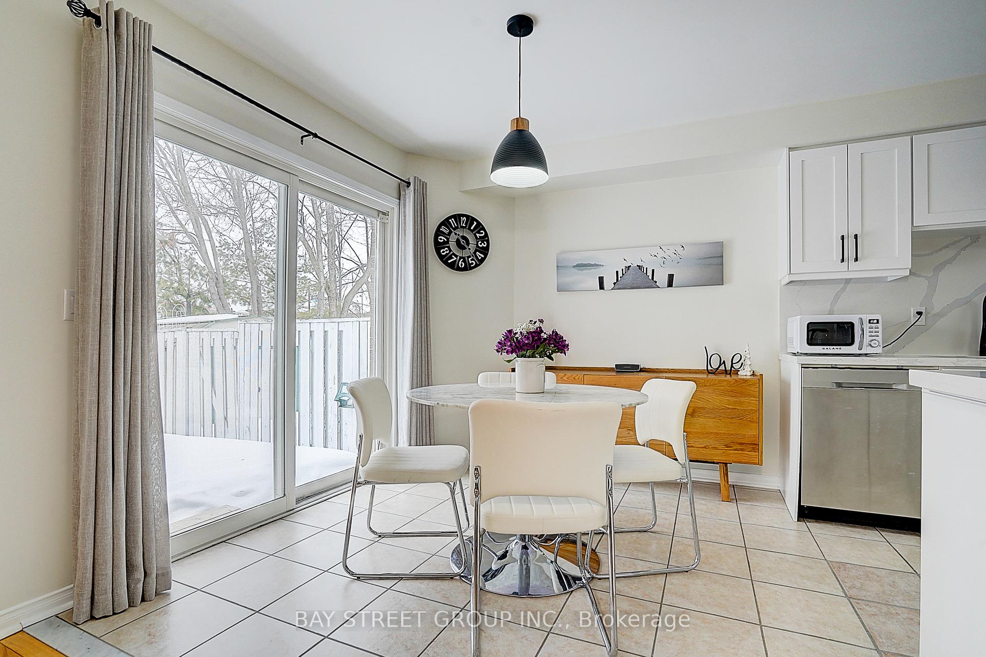 Photo 9 of 92 Millcliff Circle, Aurora, Aurora Grove — HOMEH