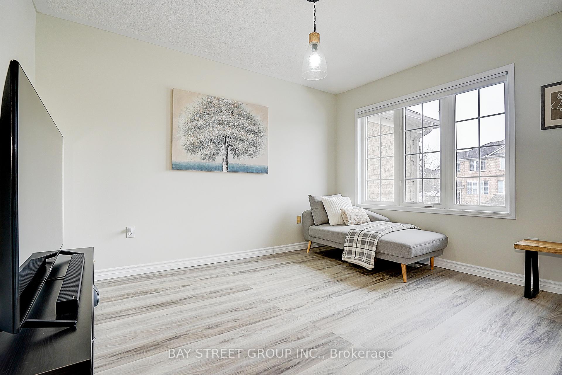 Photo 22 of 92 Millcliff Circle, Aurora, Aurora Grove — HOMEH