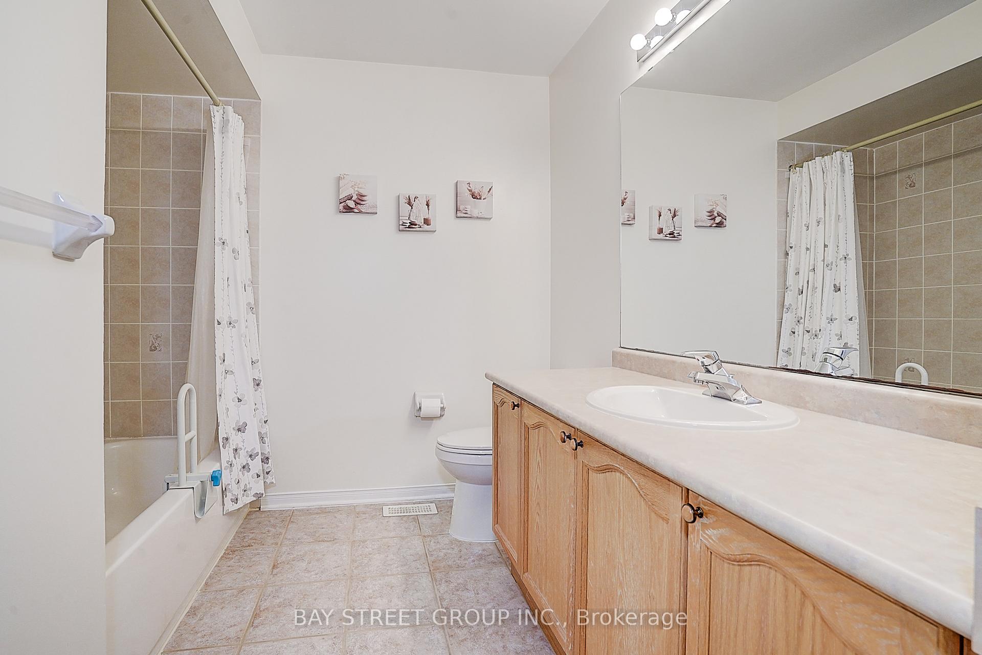 Photo 25 of 92 Millcliff Circle, Aurora, Aurora Grove — HOMEH