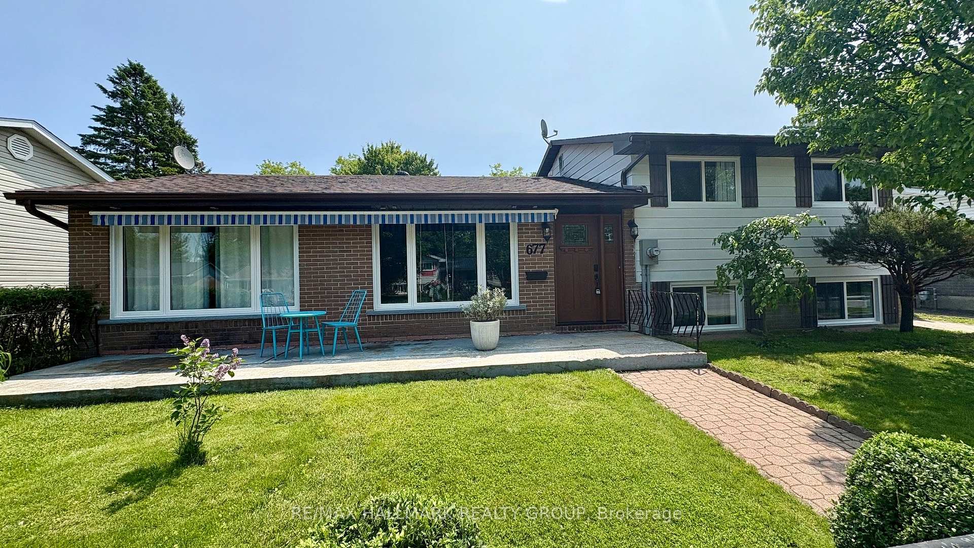 Photo 1 of 677 Laurier Boulevard, Brockville — HOMEH