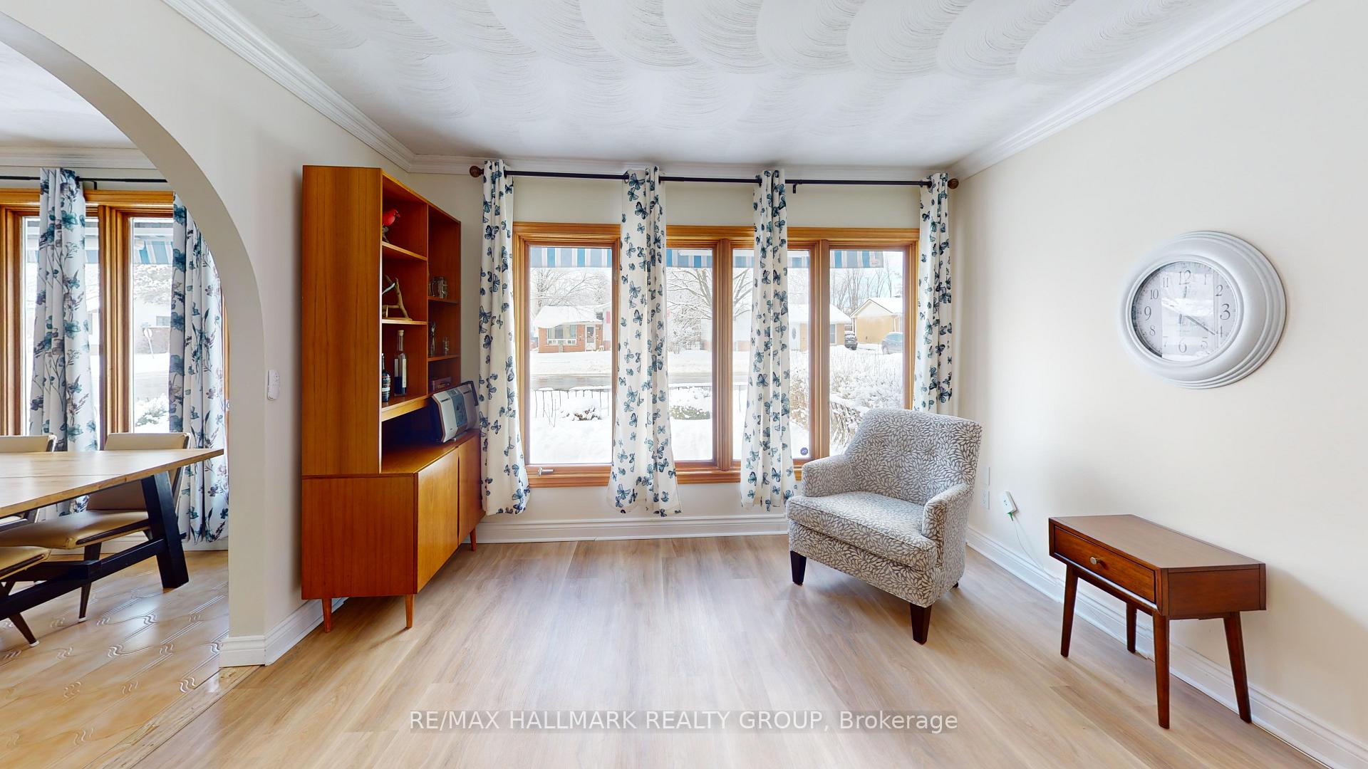 Photo 15 of 677 Laurier Boulevard, Brockville — HOMEH